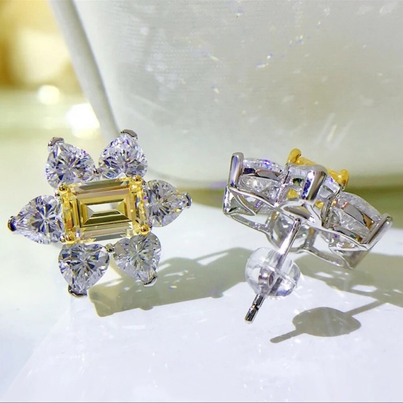 Beautiful Yellow & Silver Zircon Flower Earrings - Picture 6 of 10